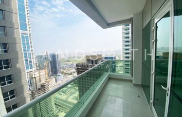 Spacious Bright 1 BR Flat I High Floor I Balcony